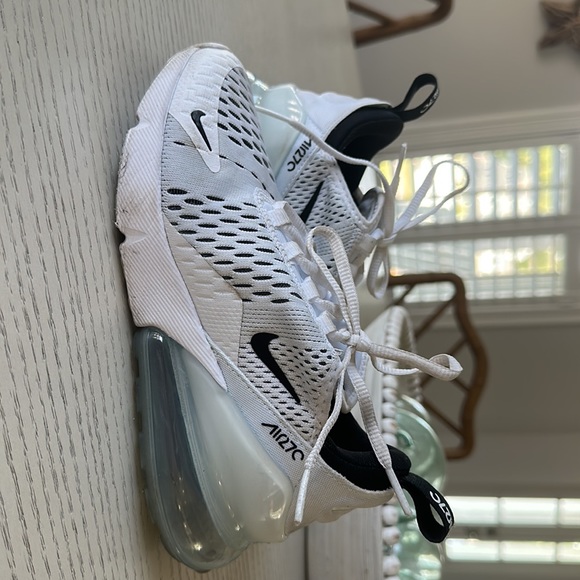 New condition, worn only few times - Picture 2 of 3